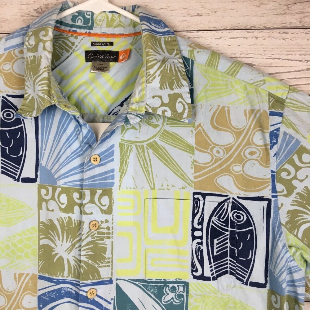 Quiksilver Mens‎ Shirt L/G Short Sleeve Button Up Blue Island Graphics Pacific